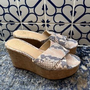 Vince Camuto Size 7 Wedges